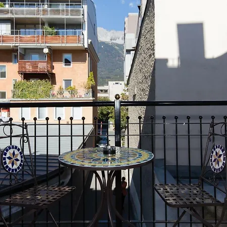 Center Tirol * אינסברוק