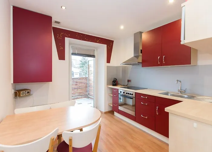 Apartment Center Tirol *